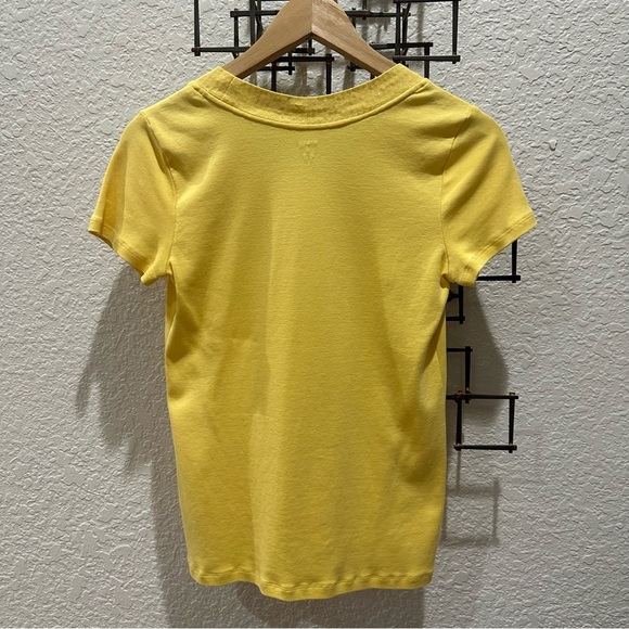 Yellow Fitted Short Sleeve Tee with sequin collar - Picture 5 of 9